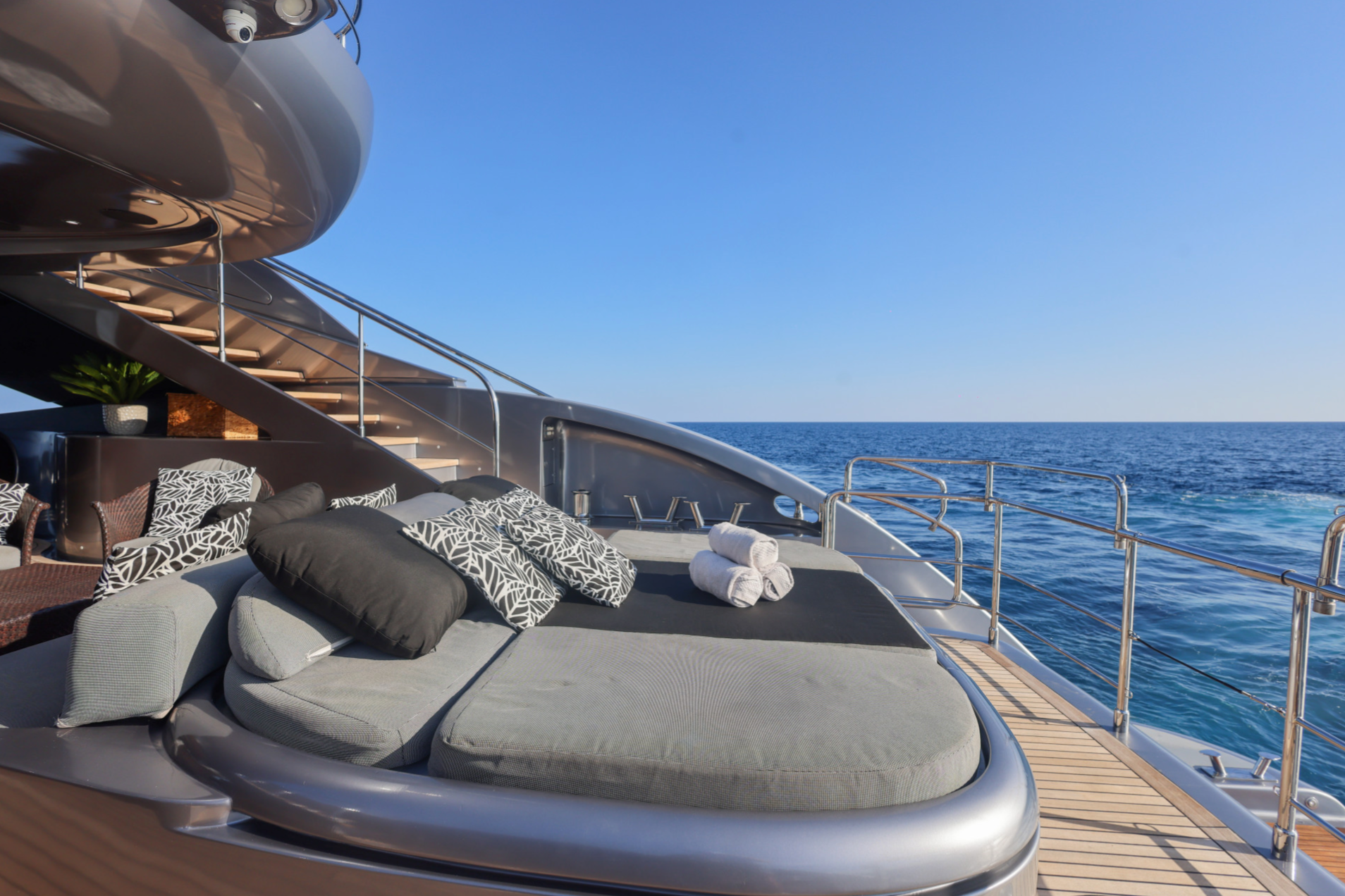 M/Y MATSU private Superyacht charter Cannes France