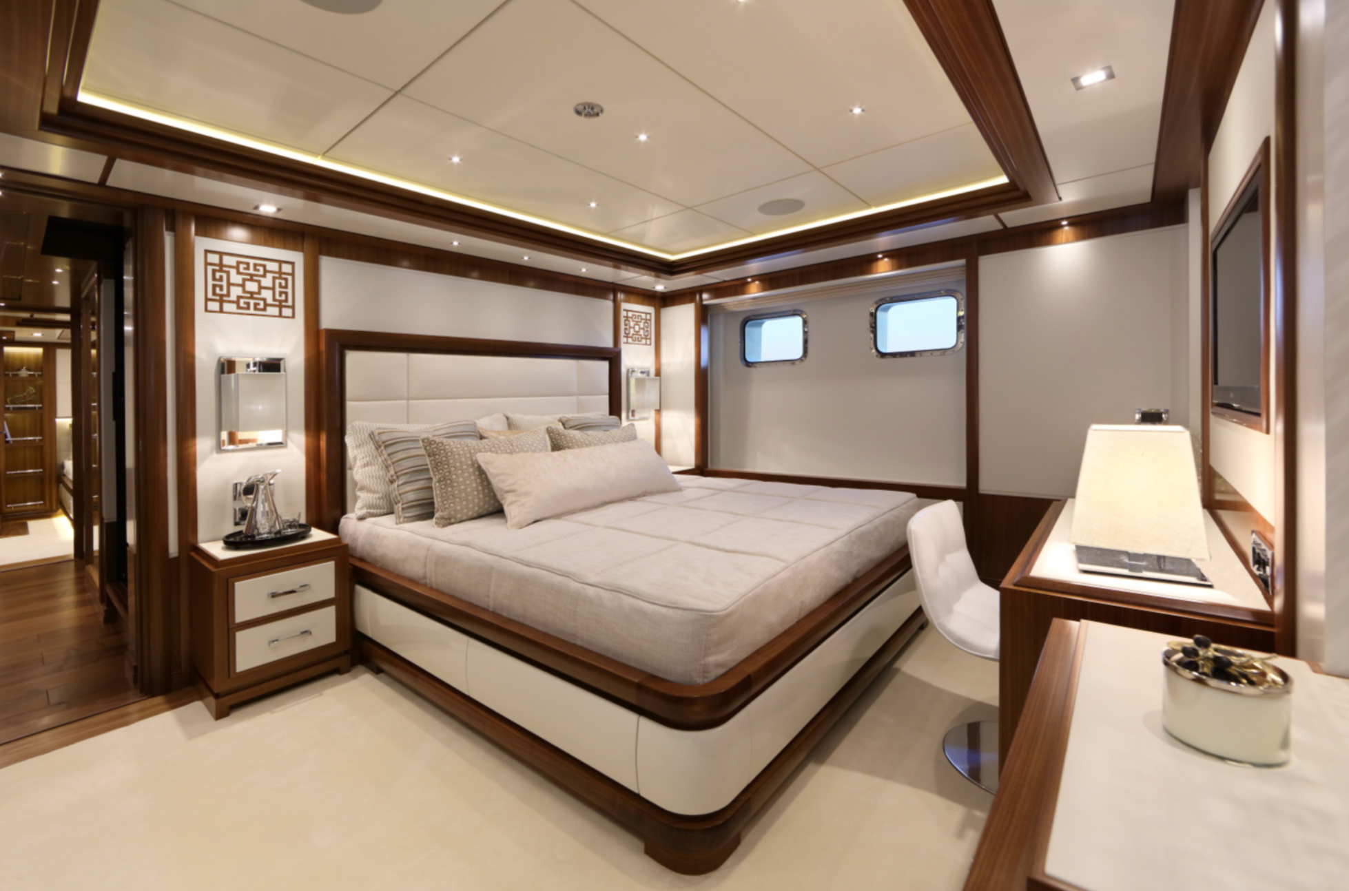 IMMERSIVE Mediterranean fully crewed catamarans