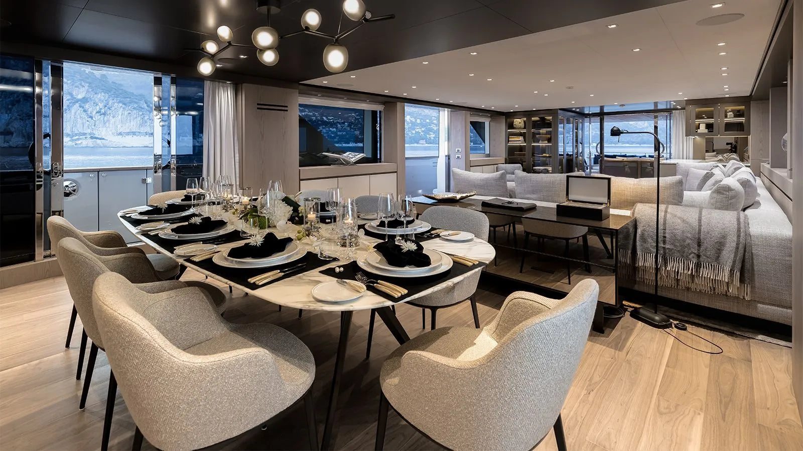 M/Y LES BRUXELLOIS weekly yacht charter Cannes