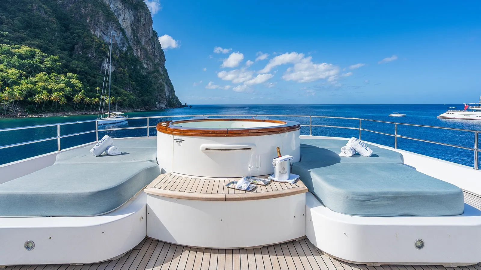 Oceanos French Riviera Yacht for Rent