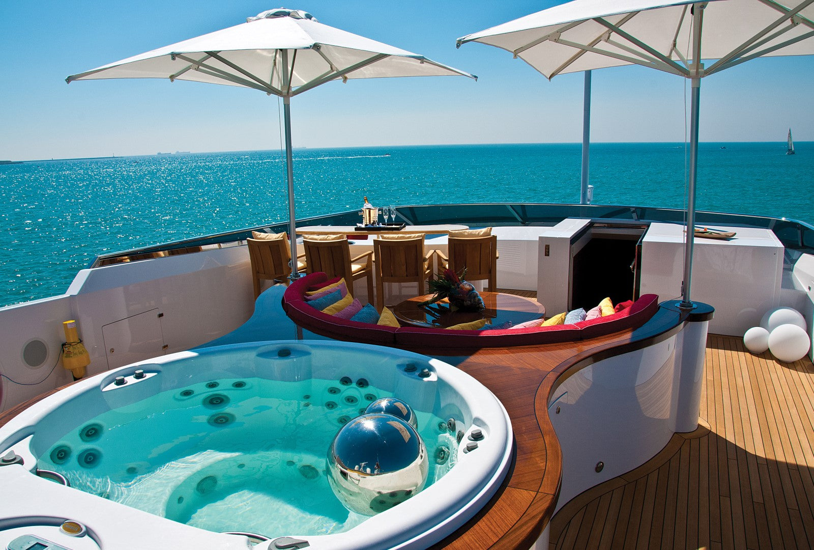 Balista Luxury Yacht Charter St Tropez France