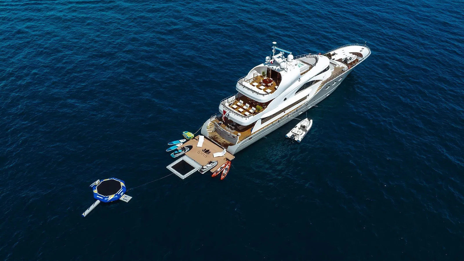 Mega yacht Charter Cannes 