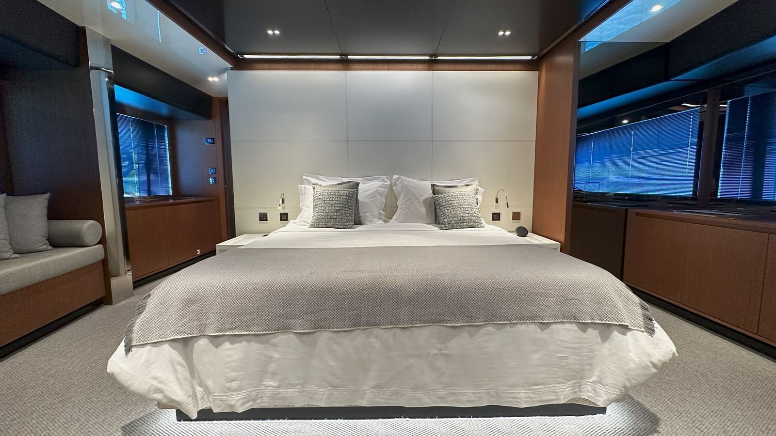 M/Y NOI party yacht Charter Cannes