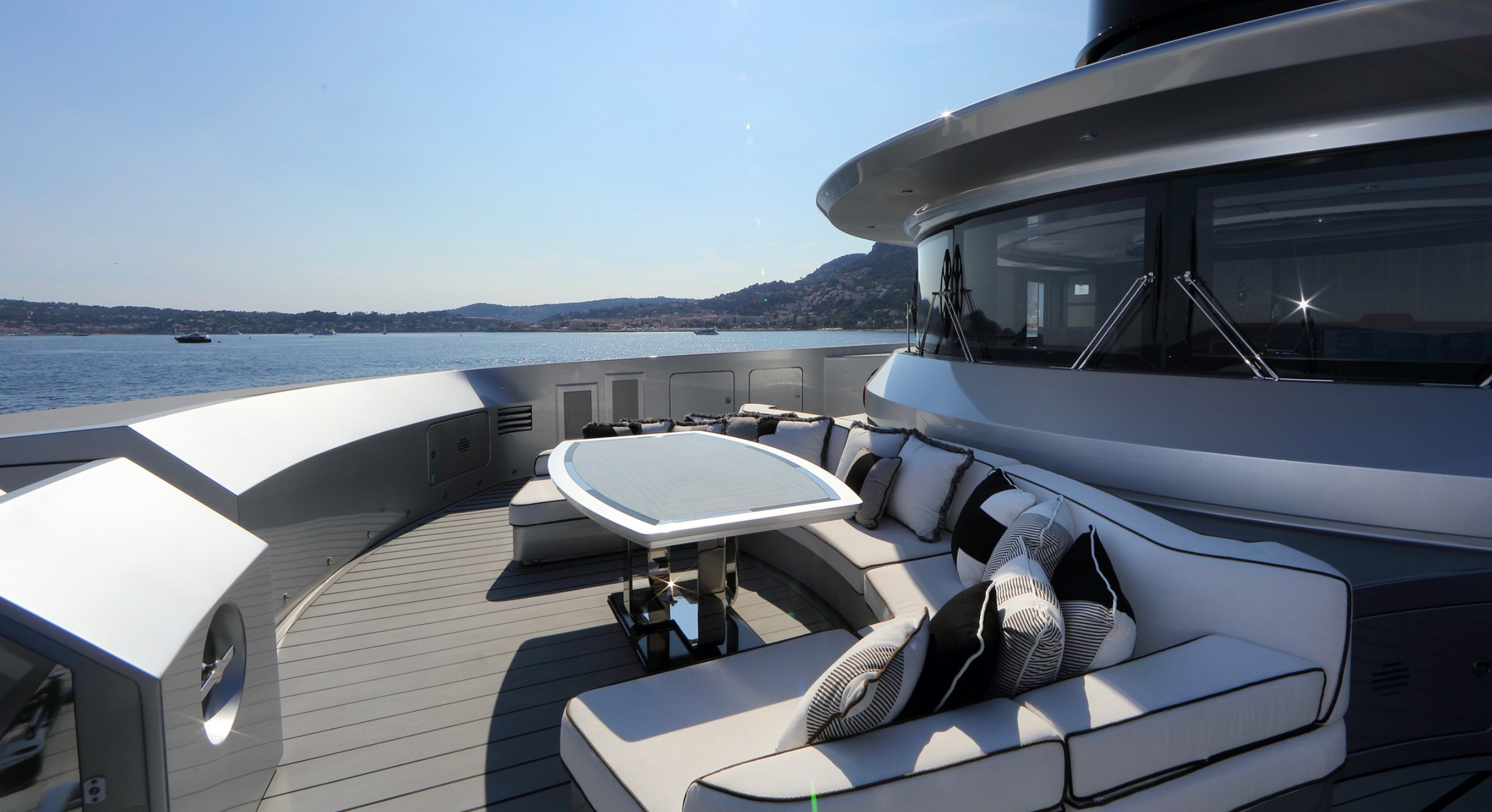 OKTO Luxurious yacht charter St Tropez France