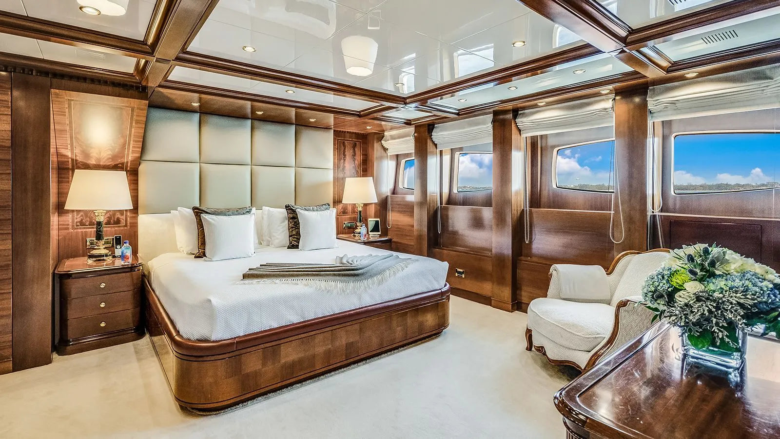 Oceanos Yacht for rent cannes France