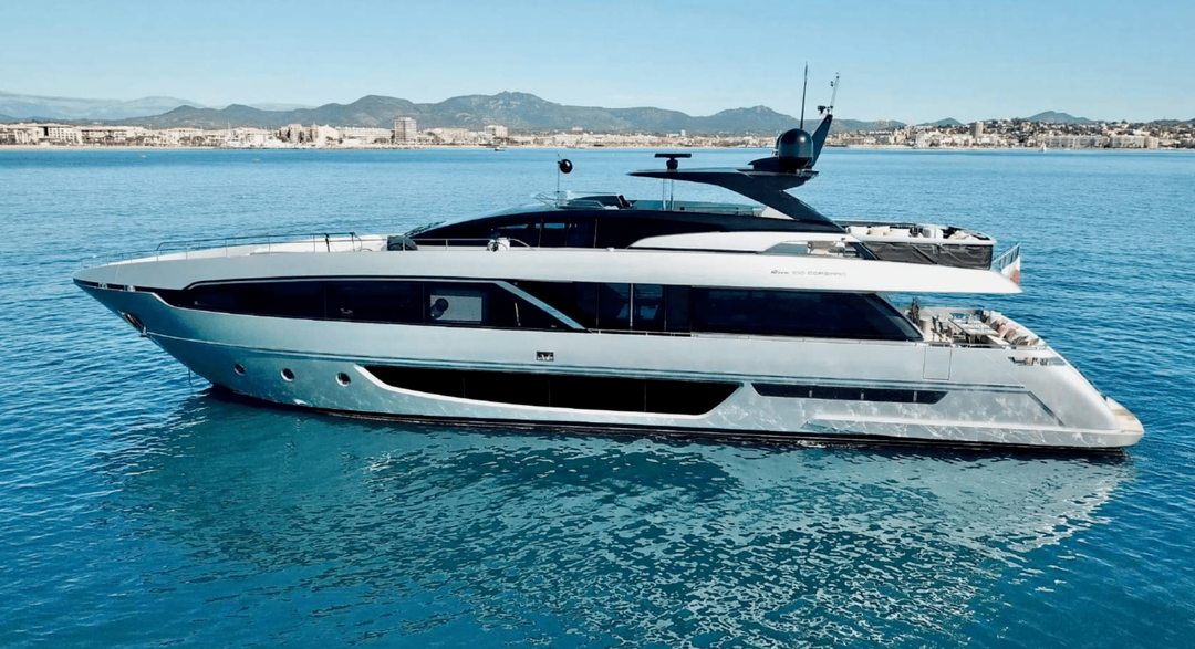weekend yacht charter Cannes 