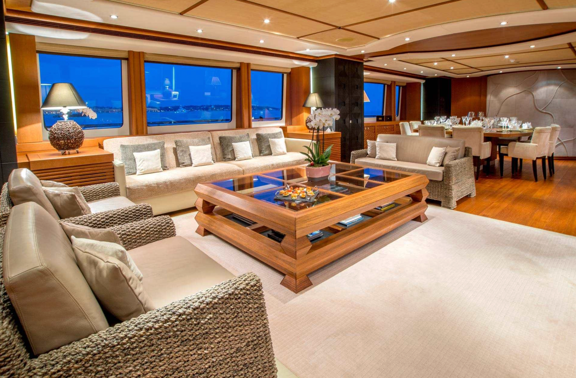 Motor Yacht Rental Cannes France