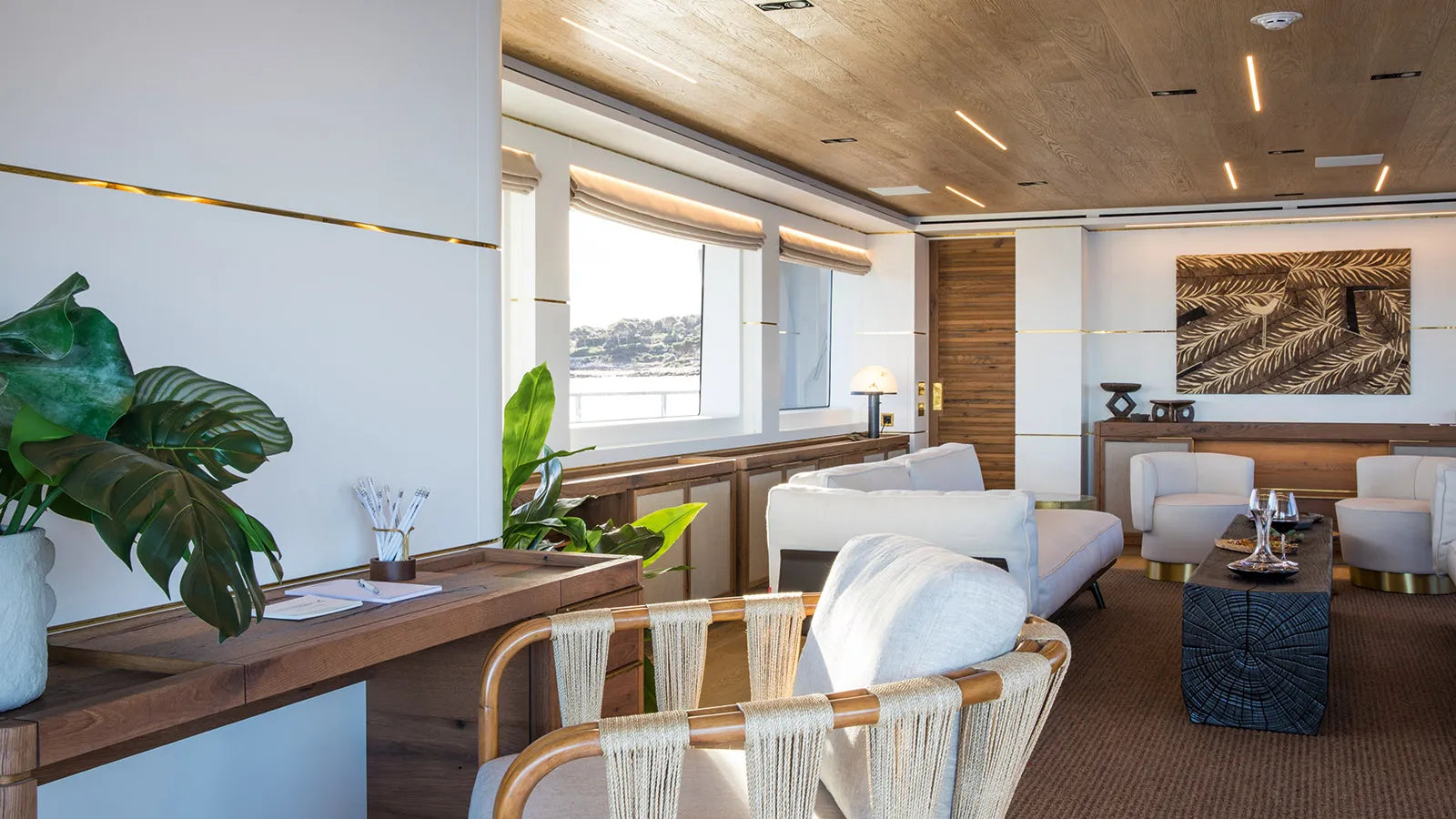 Private Mega yacht Charter Corsica 