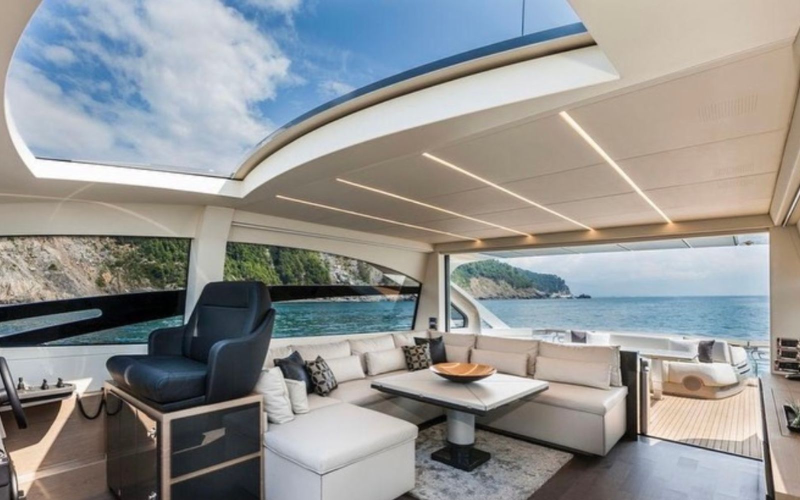 Luxurious Yacht Charter Portofino Italy
