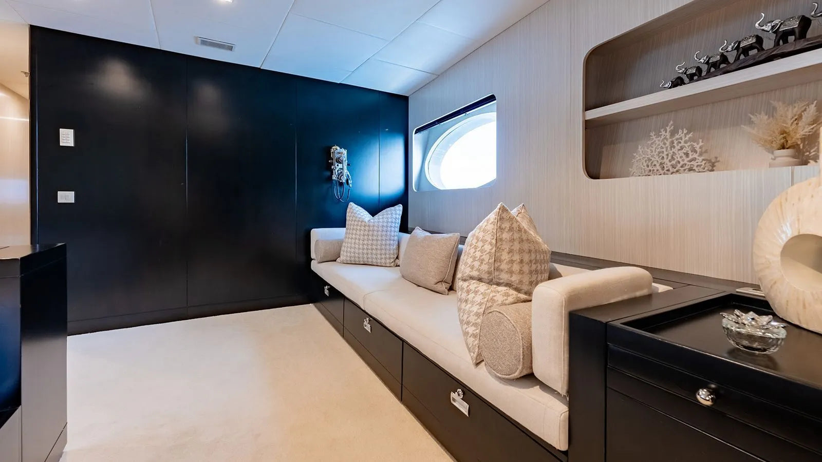weekly yacht charter Monaco
