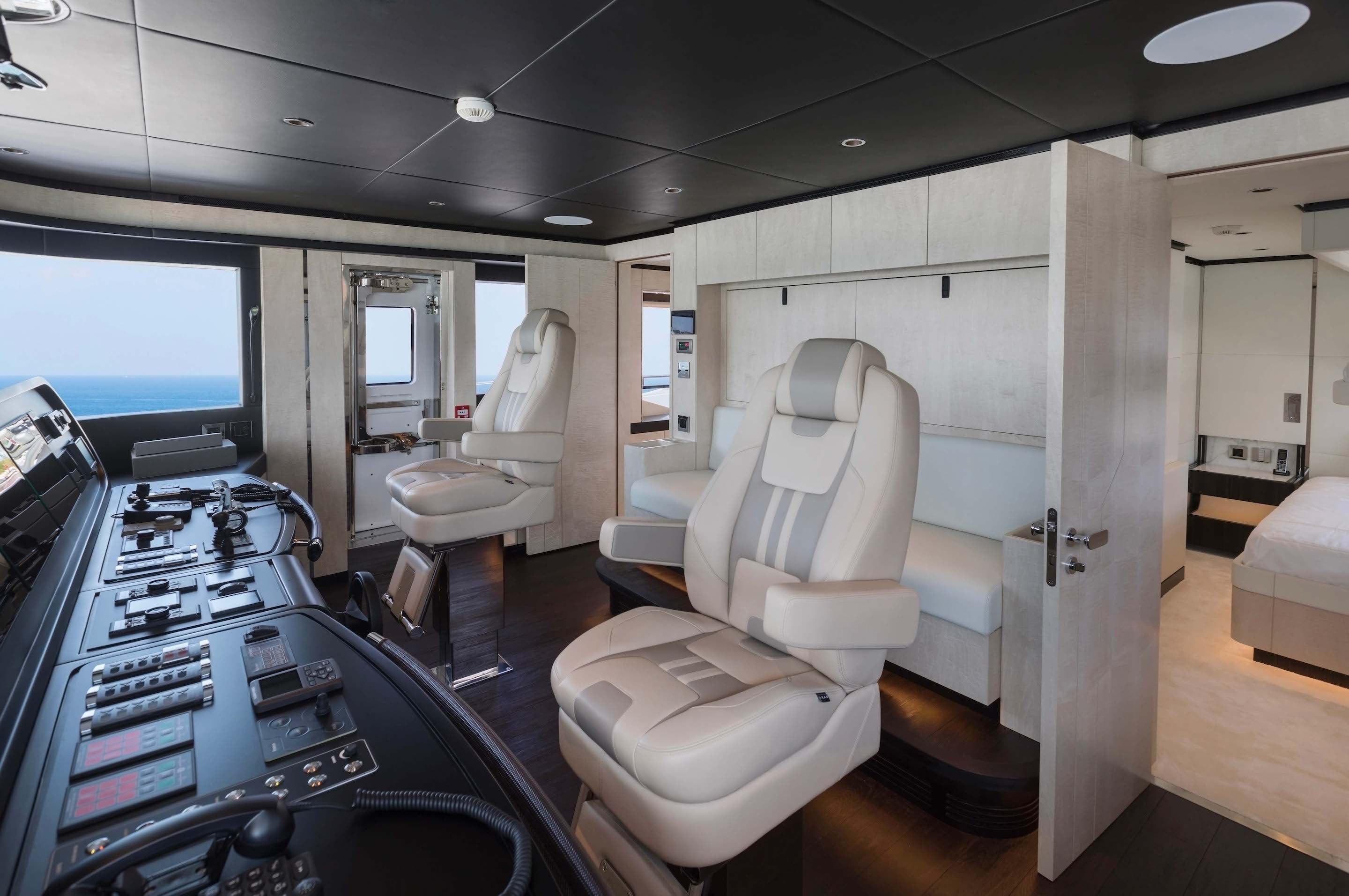 Luxury Yacht Charter Beaulieu-sur Mer