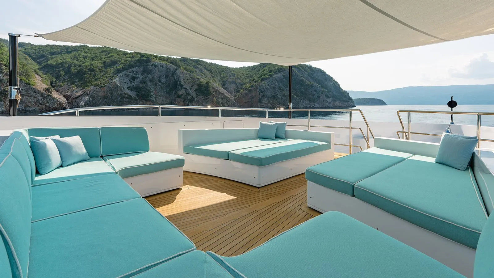 M/Y SEAGULL MRD Yacht Charter Holiday Cannes France
