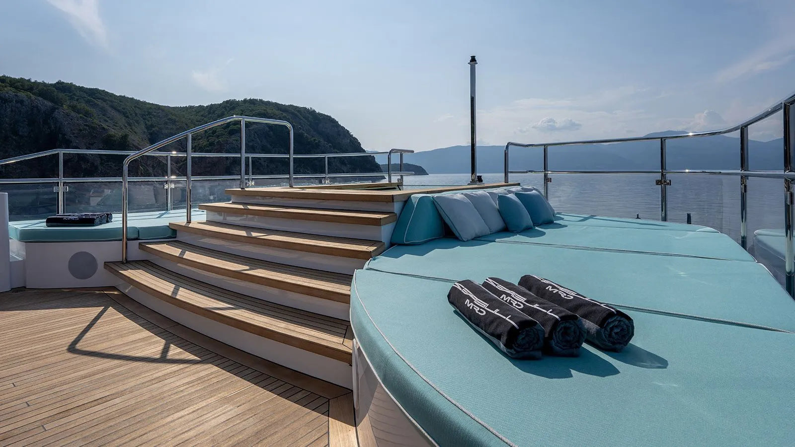 M/Y SEAGULL MRD Mega Yacht Rental Cannes France