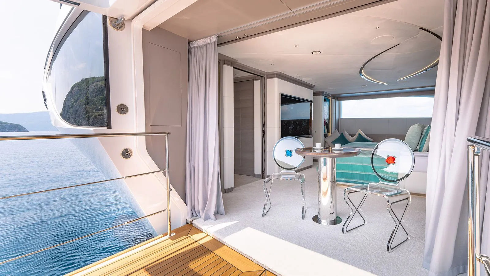 M/Y SEAGULL MRD Large yacht charter Cannes France