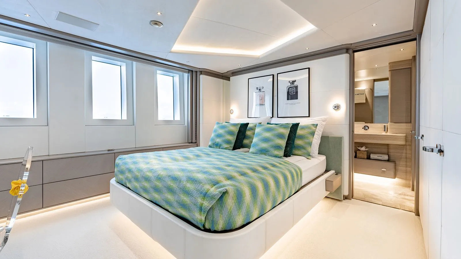 M/Y SEAGULL MRD vacation yacht charter Cannes France