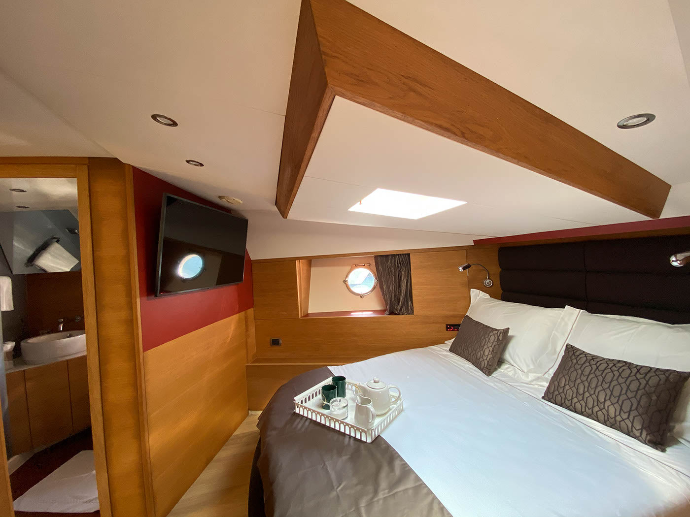 motor yacht charter Amalfi Coast 