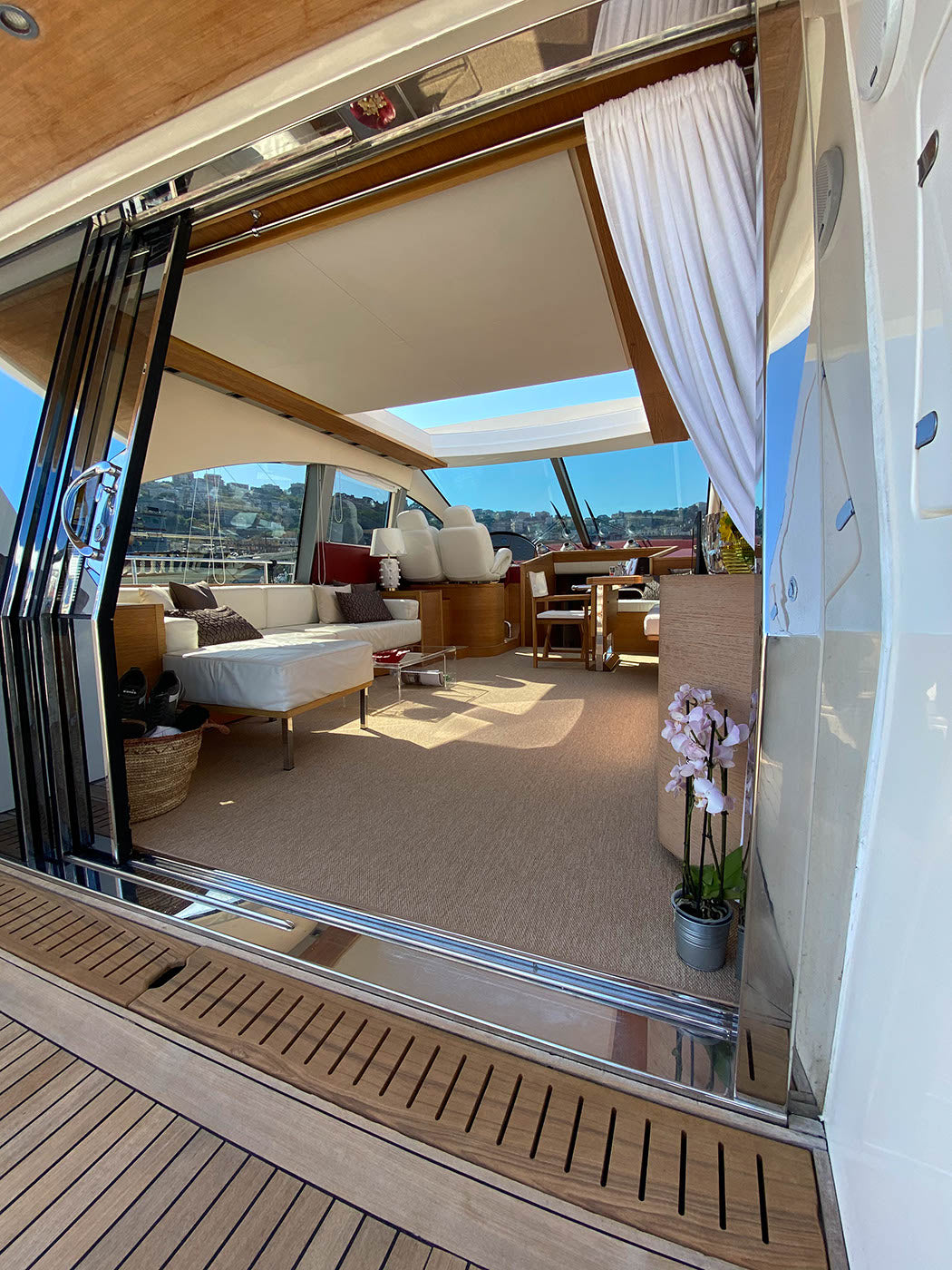 luxury yacht charter Amalfi Coast 