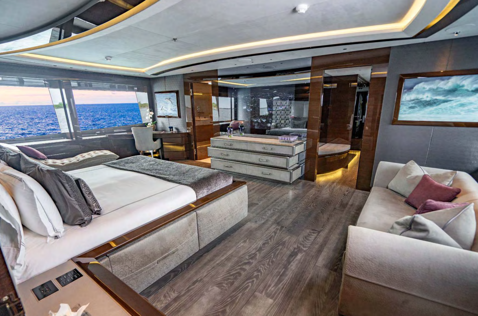 BABA'S weekend yacht charter Cannes 