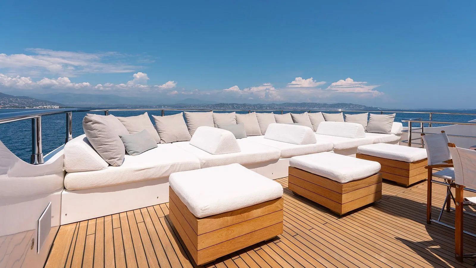 Private Yacht Charter St Tropez France