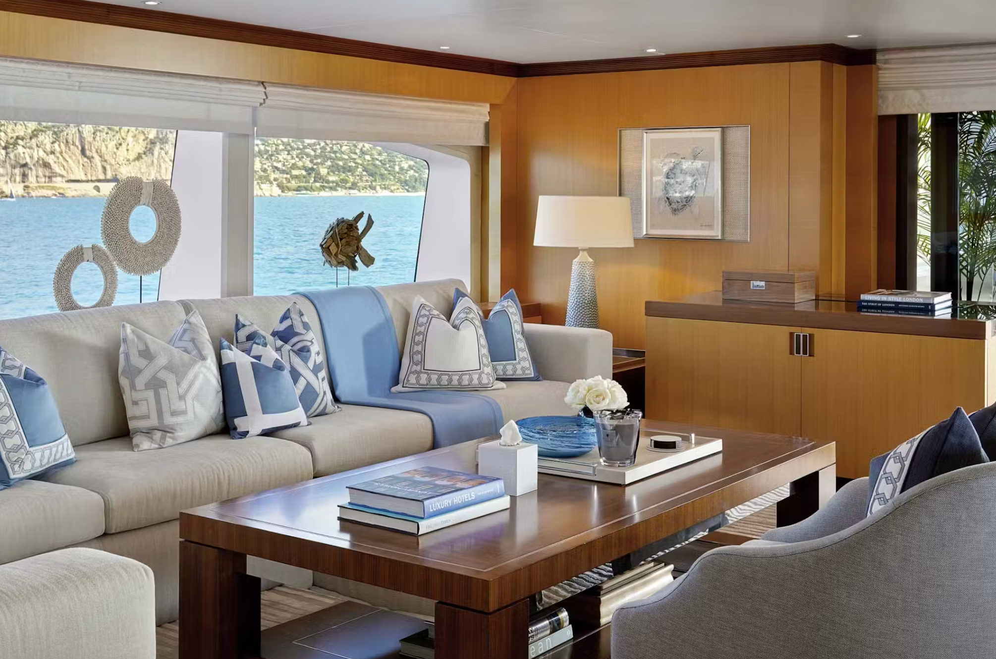 Mega yacht charter Cannes