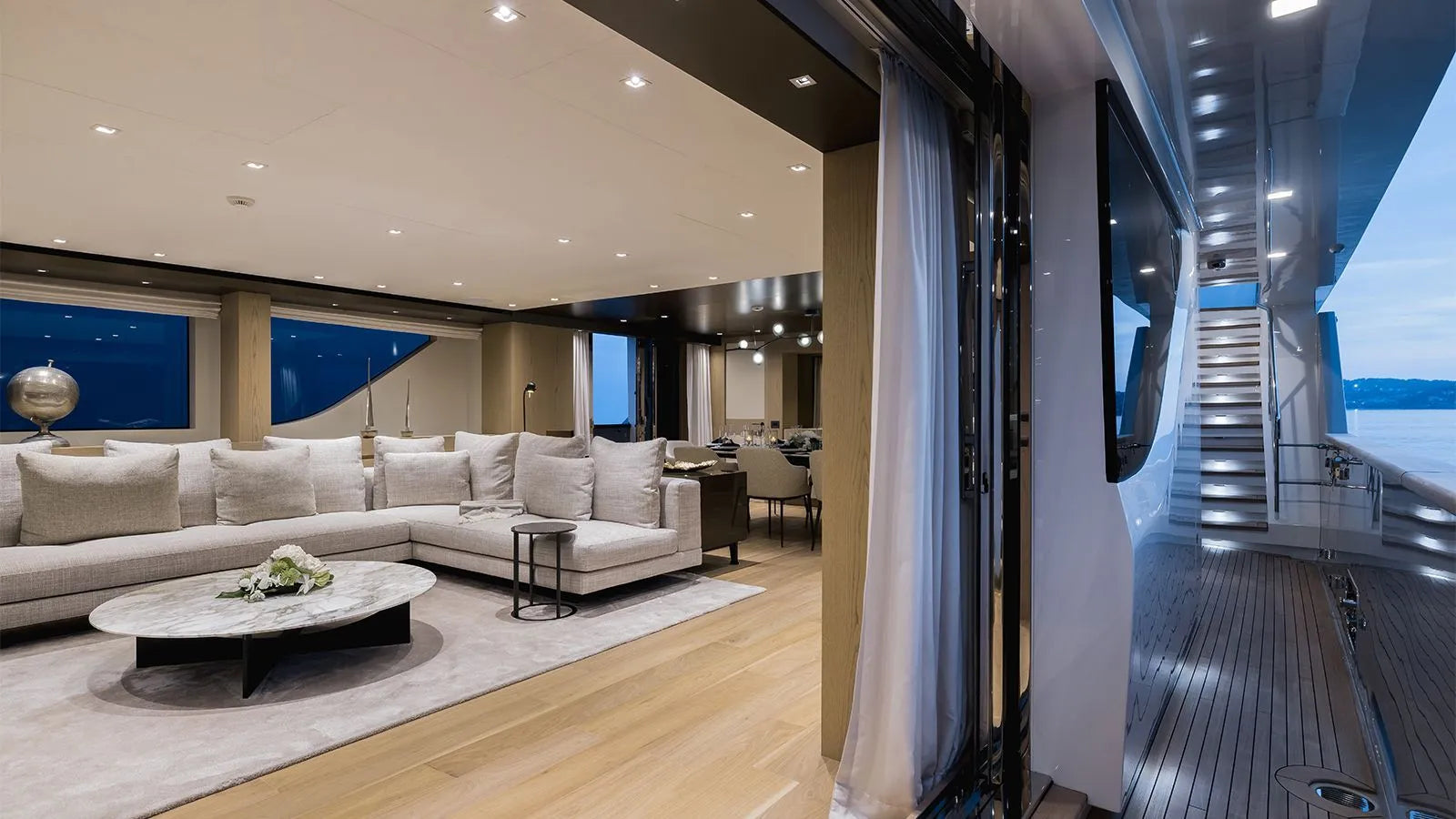 M/Y LES BRUXELLOIS yacht charter prices Cannes France