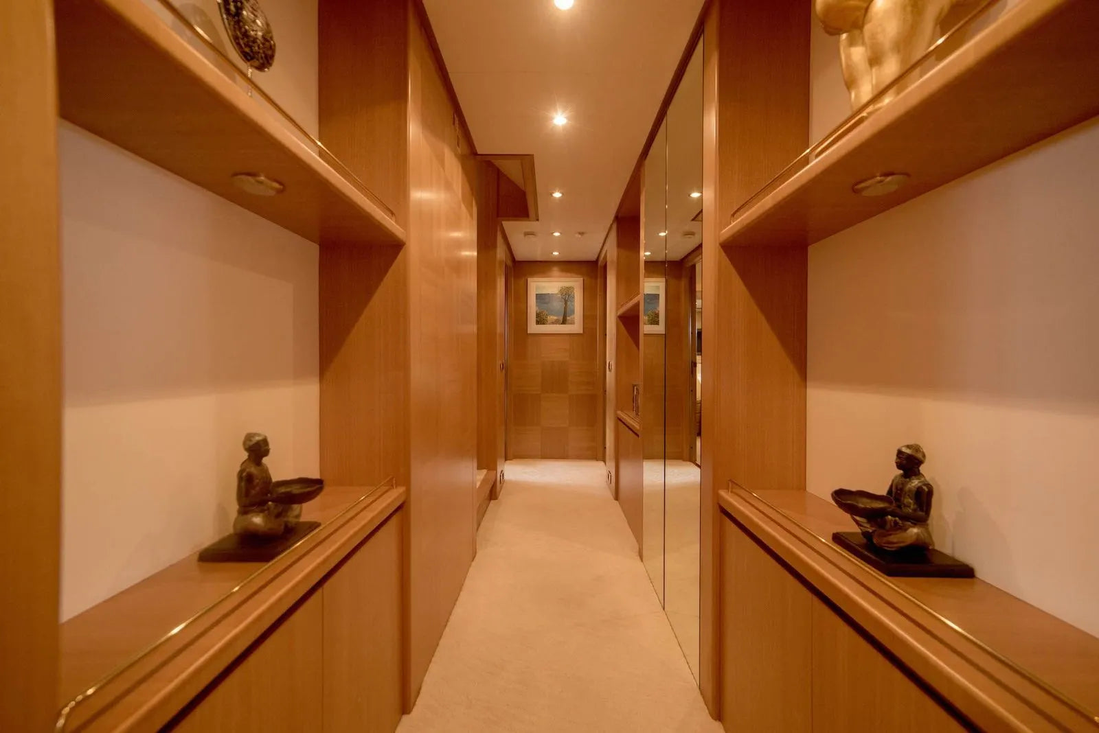 Weekly yacht Charter Cannes 