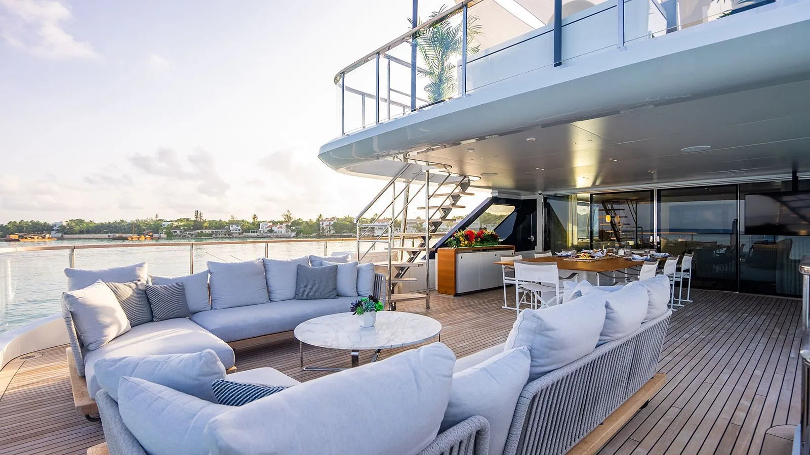 Rent a Luxury Mega Yacht French Riviera