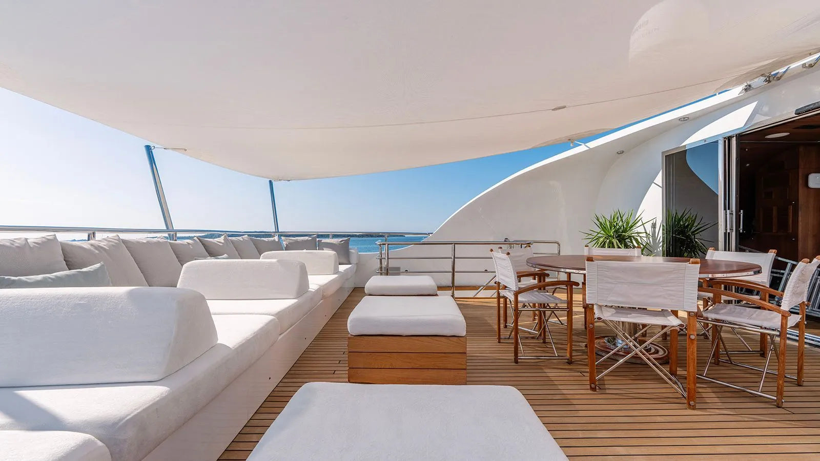 yacht charter prices St Tropez France