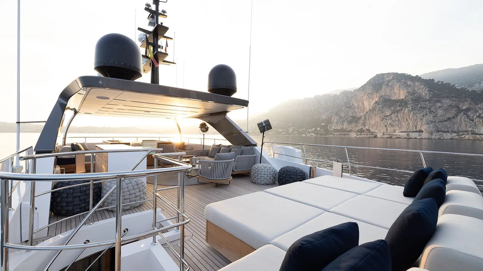 M/Y LES BRUXELLOIS yacht and jet ski charter Cannes