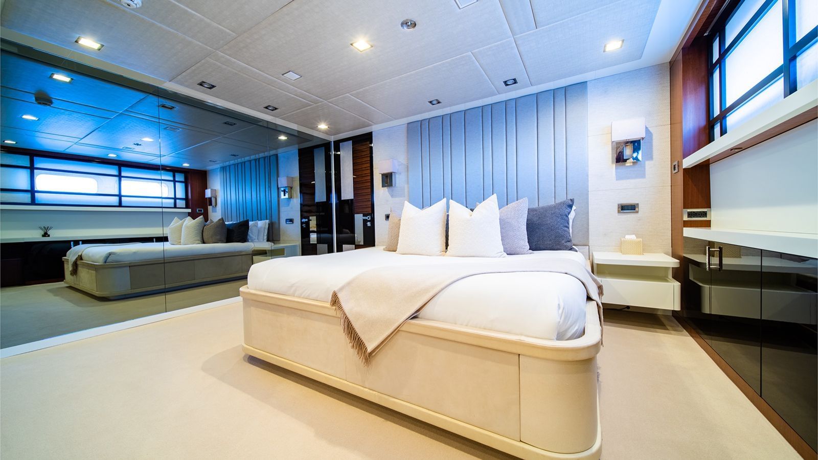 M/Y TURQUOISE Party Yacht Charter French Riviera