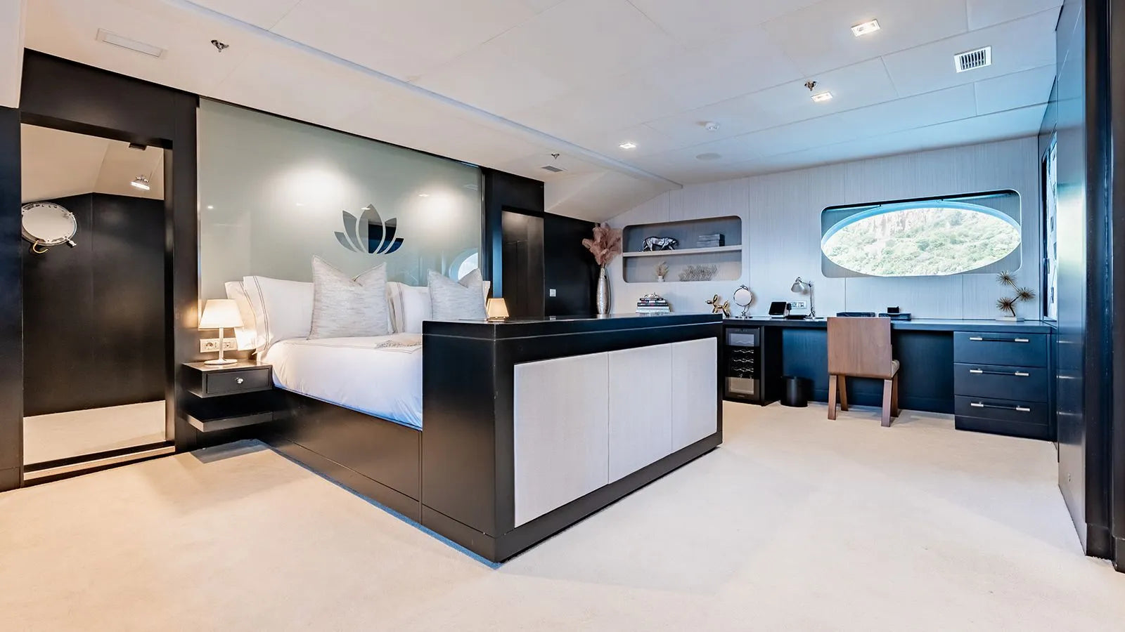 luxury yacht Charter Monaco