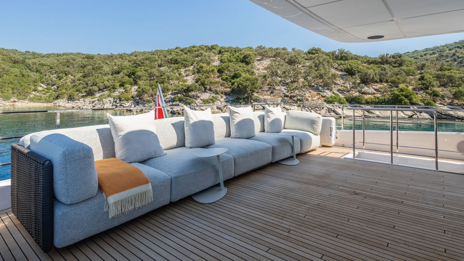 M/Y AT ONE Yacht Charter Holiday Cannes France
