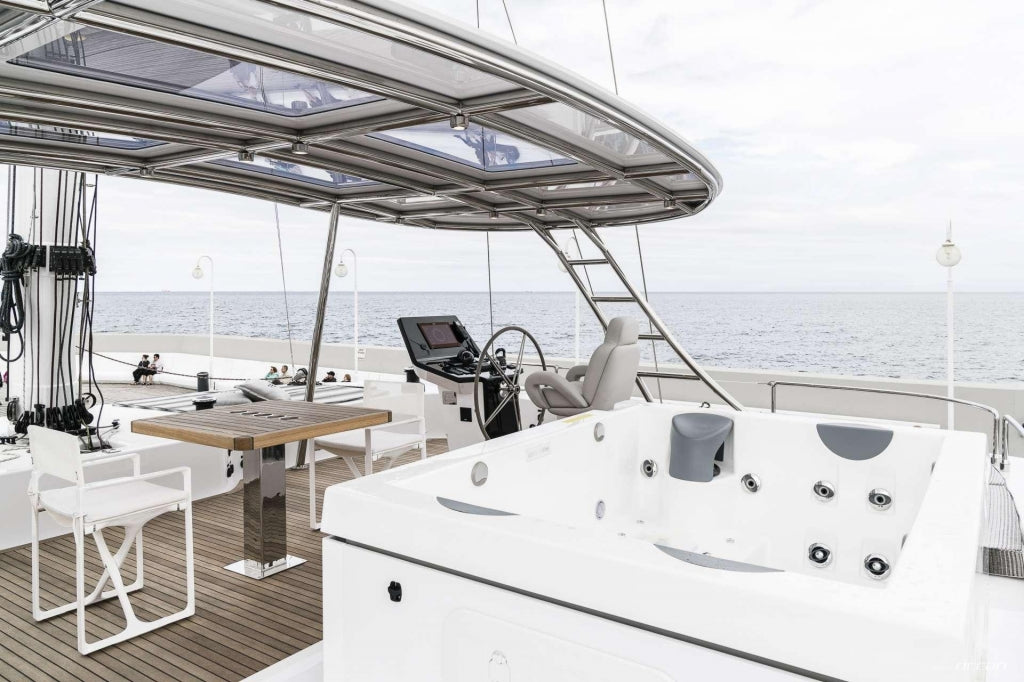 luxury yacht Charter Amalfi Coast