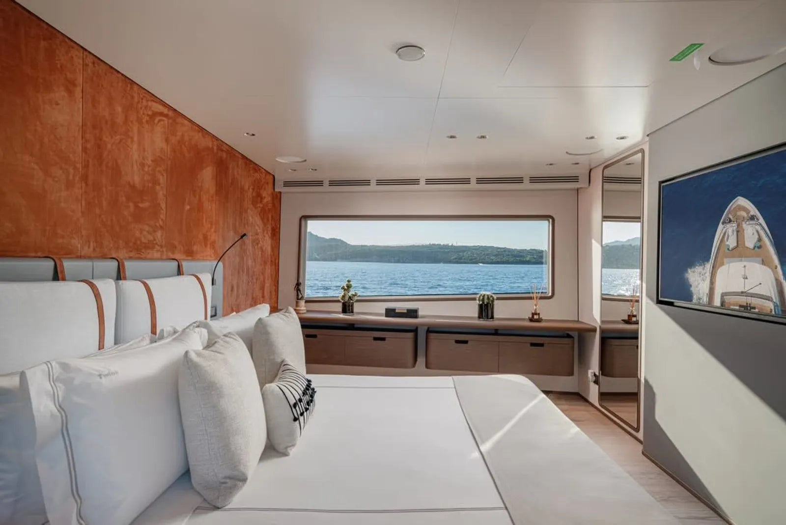 M/Y TWINS yacht for hire Portofino Italy