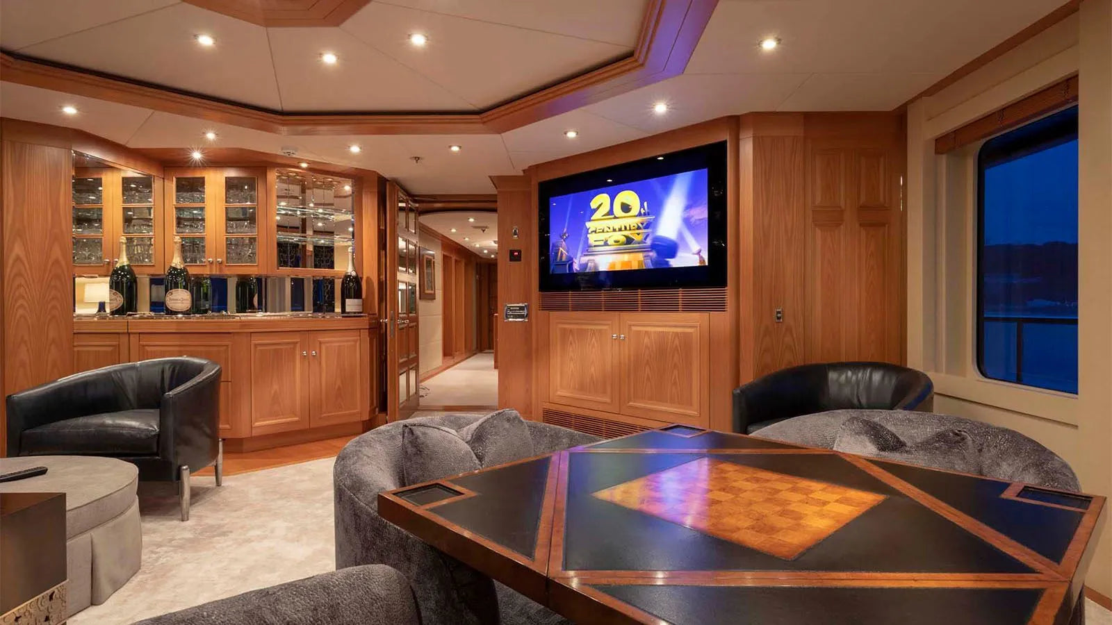 VIBRANCE Family yacht charters Saint Barts