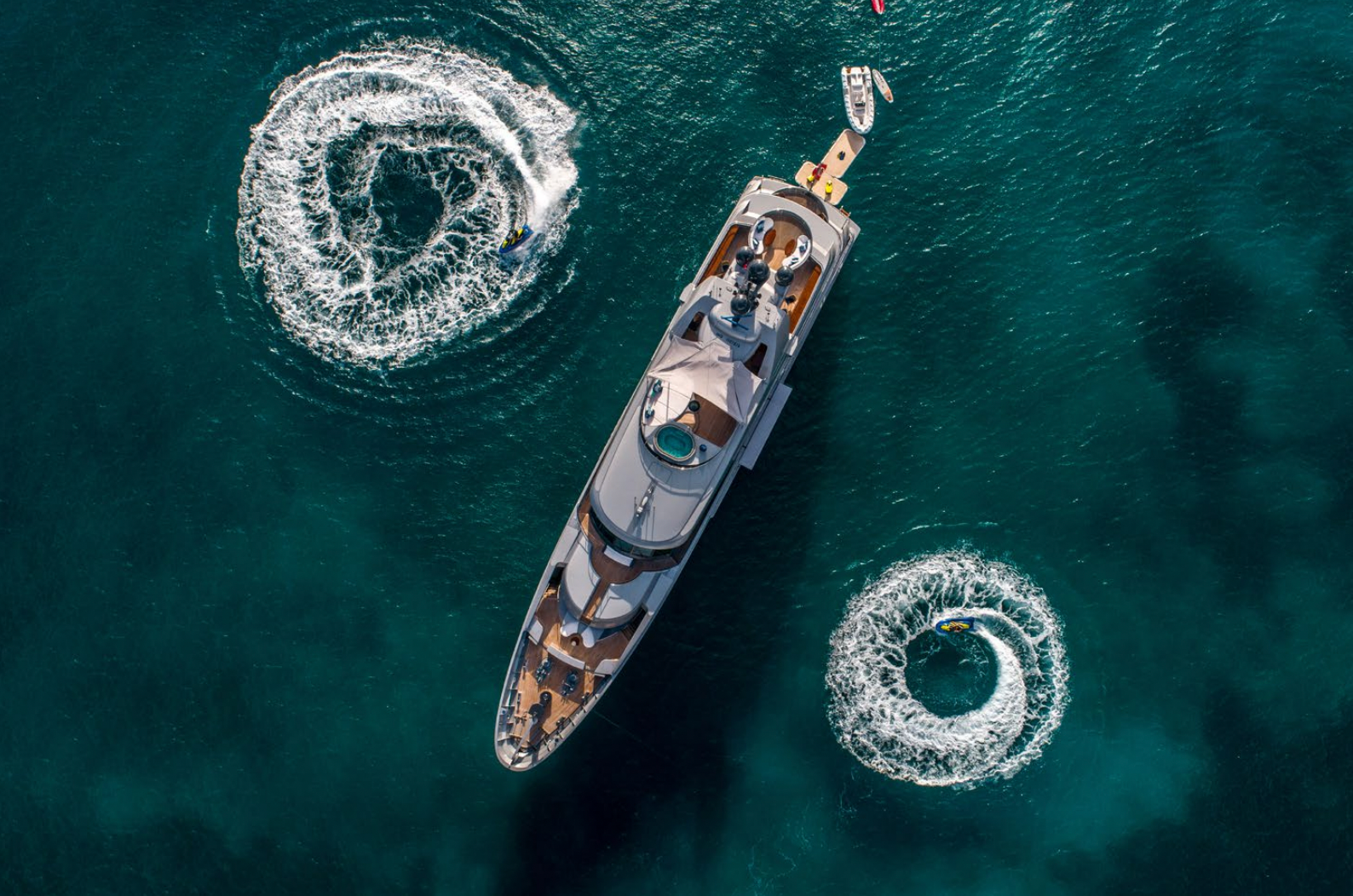 VIBRANCE Term yacht Charter saint Barths
