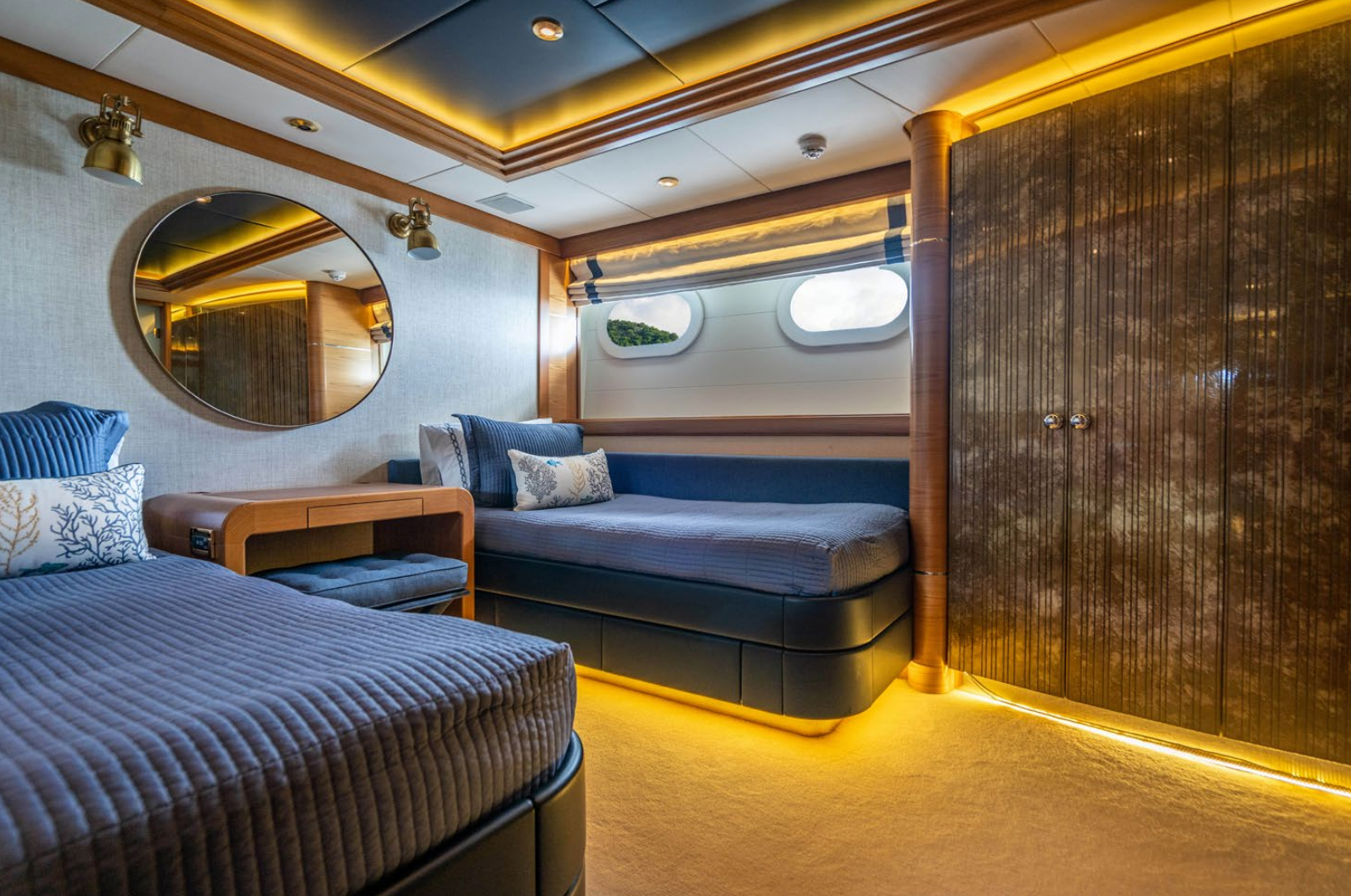 VIBRANCE yacht charter prices St Barths