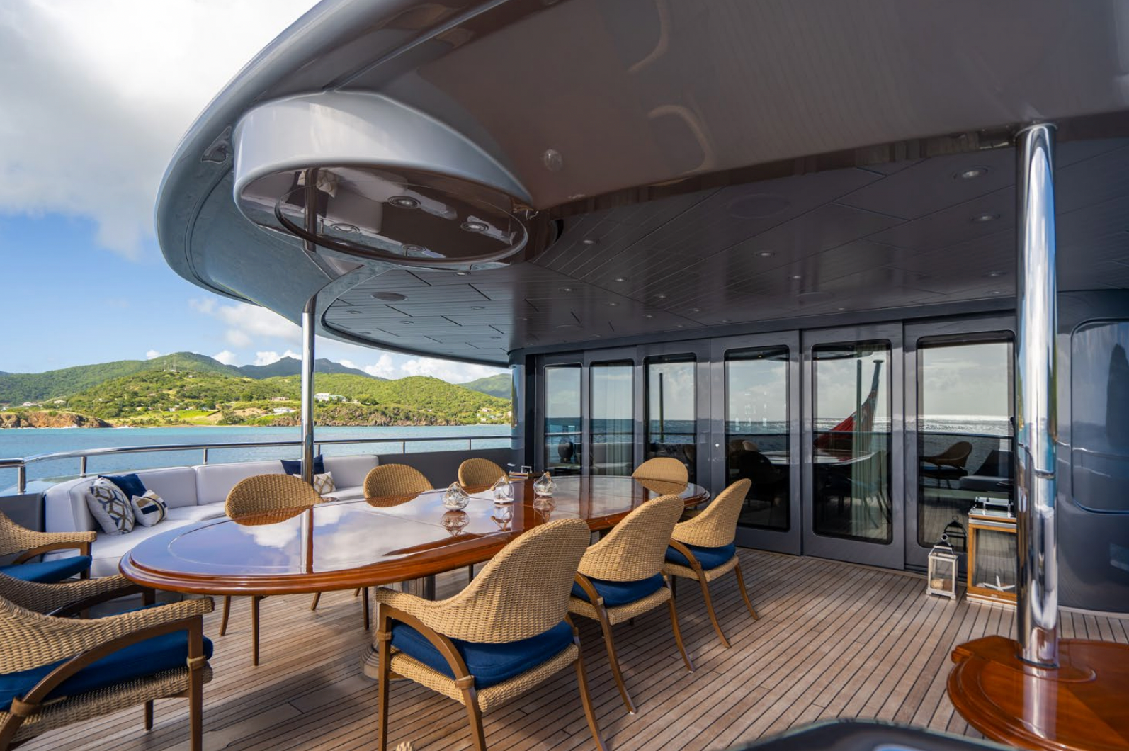 VIBRANCE luxury yacht charter St Barths