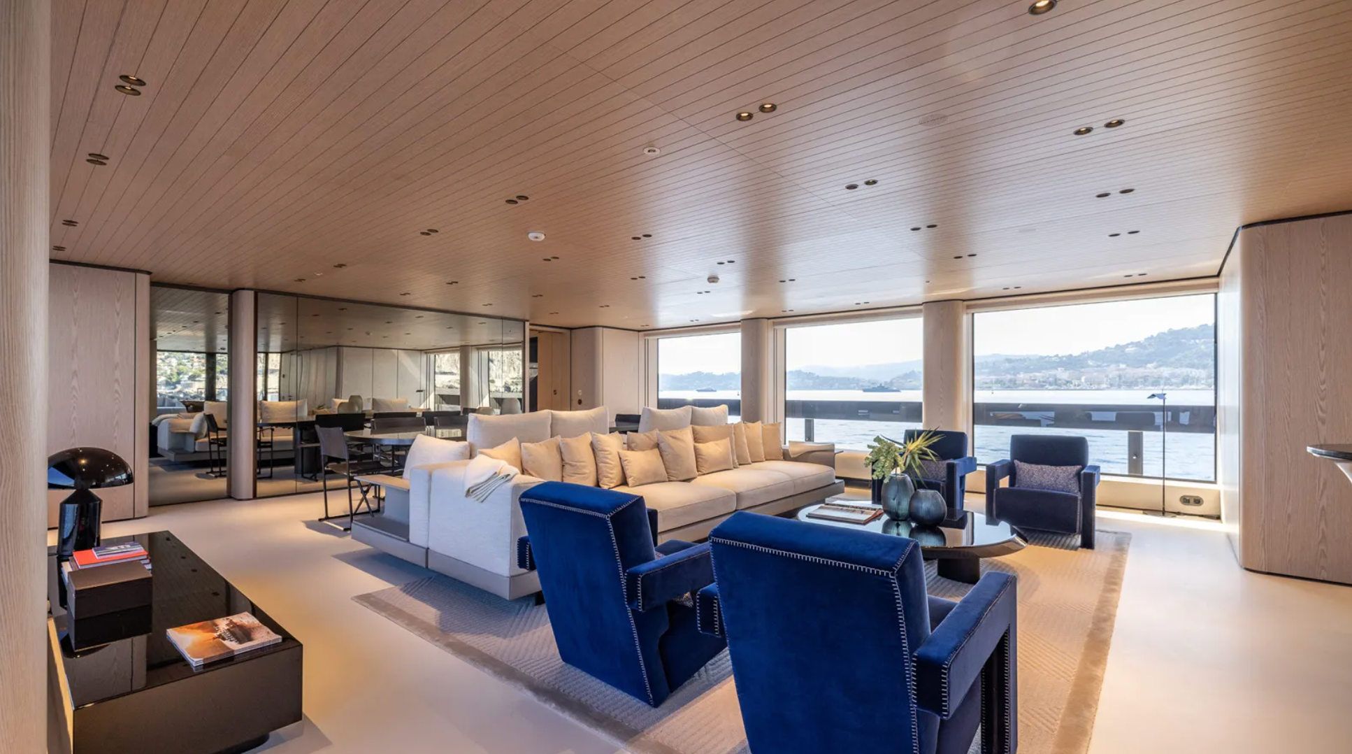 Charter Yacht Holiday Monaco
