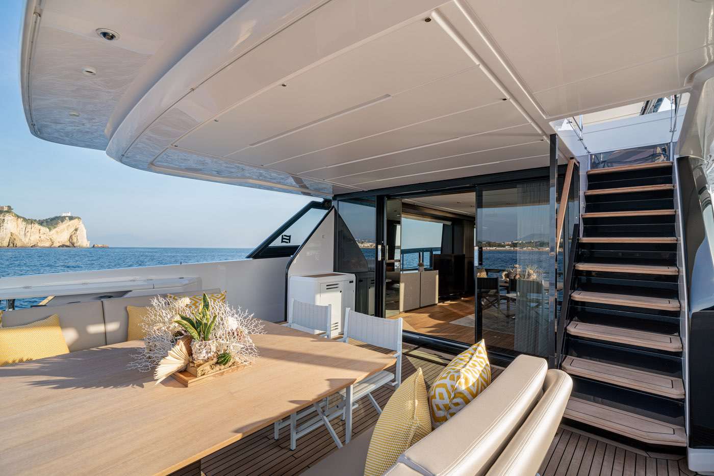 Naples Italy luxury yacht charter 