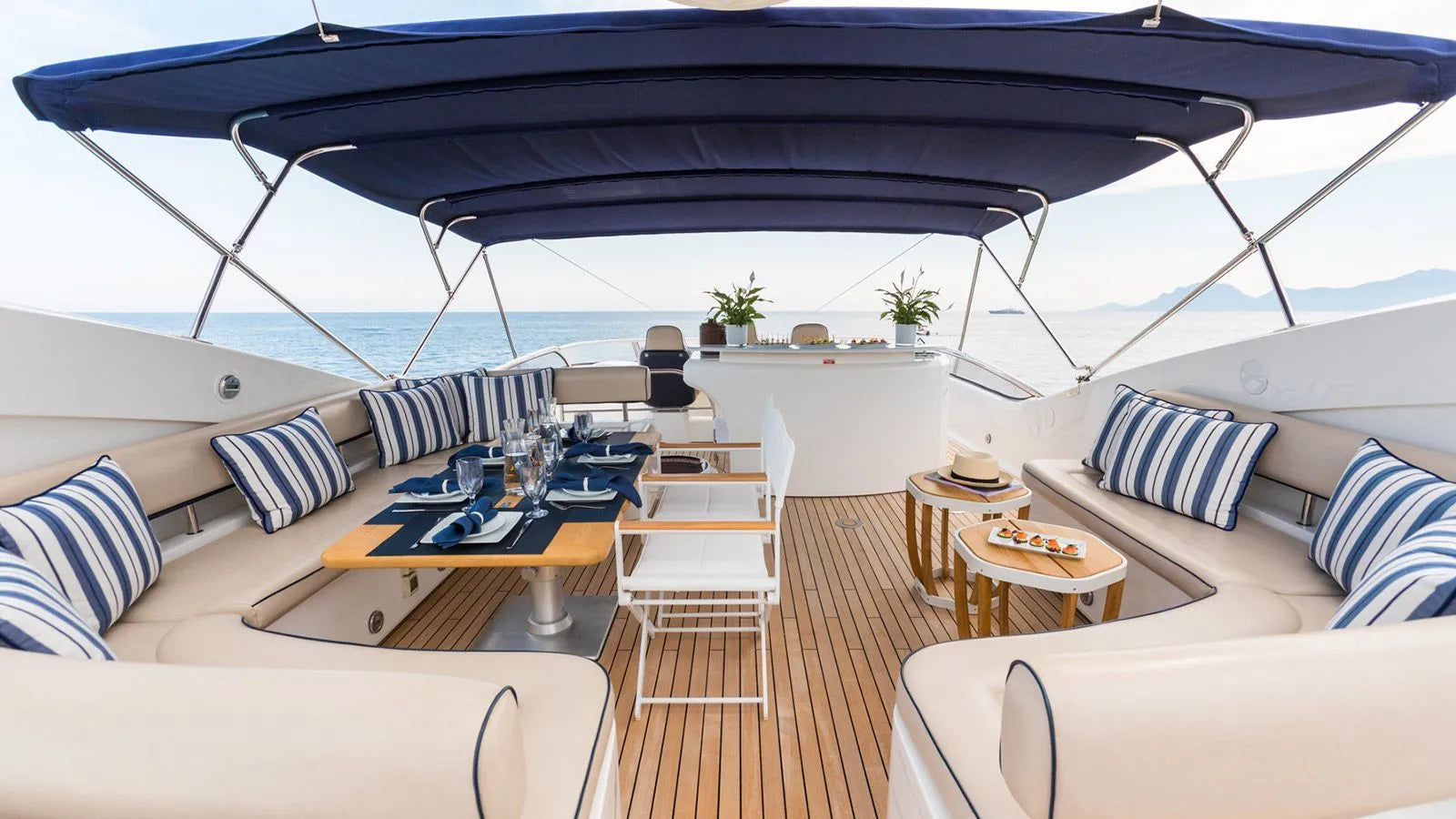 luxury yacht charter Cannes 