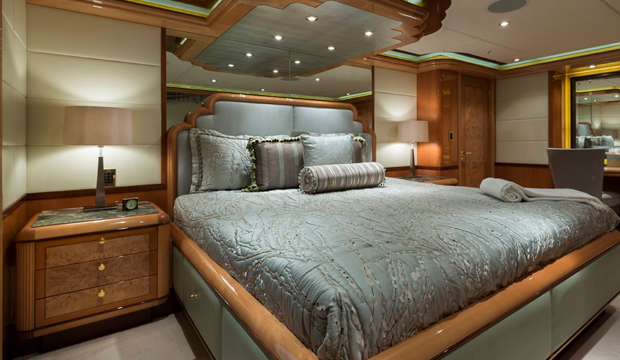 party yacht charter Saint Barts