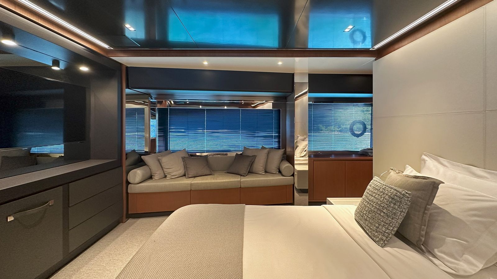 M/Y NOI Motor Yacht Charter Cannes France