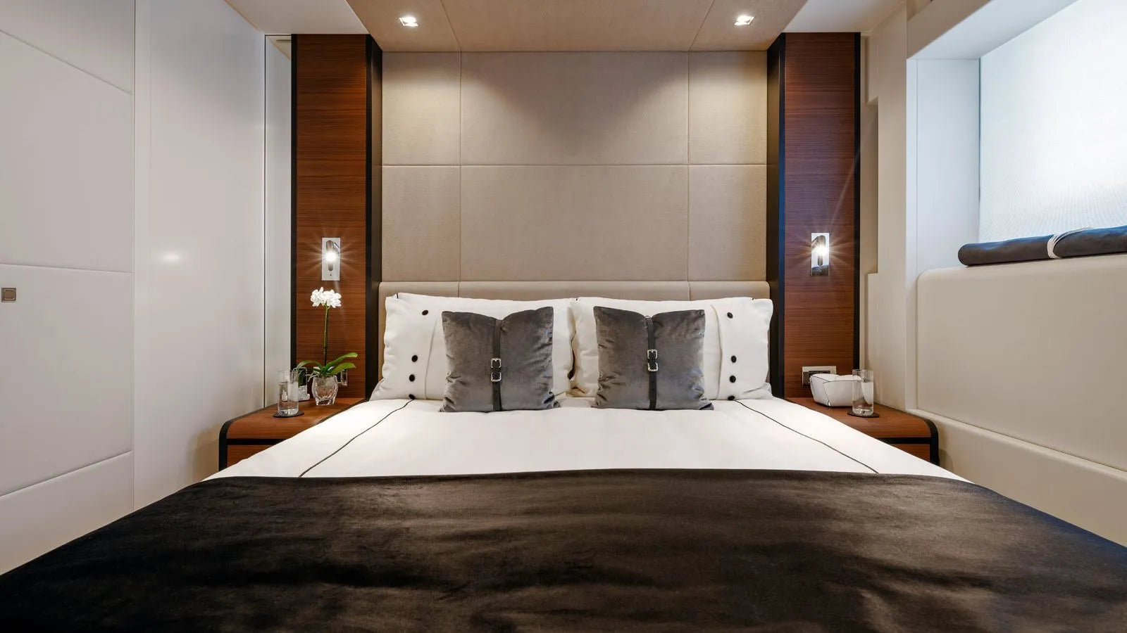 small yacht charter Cannes 