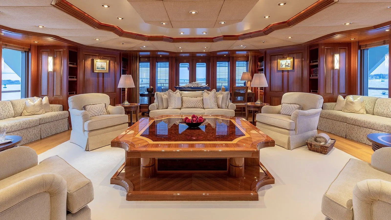 Luxurious Yacht Charter Cannes