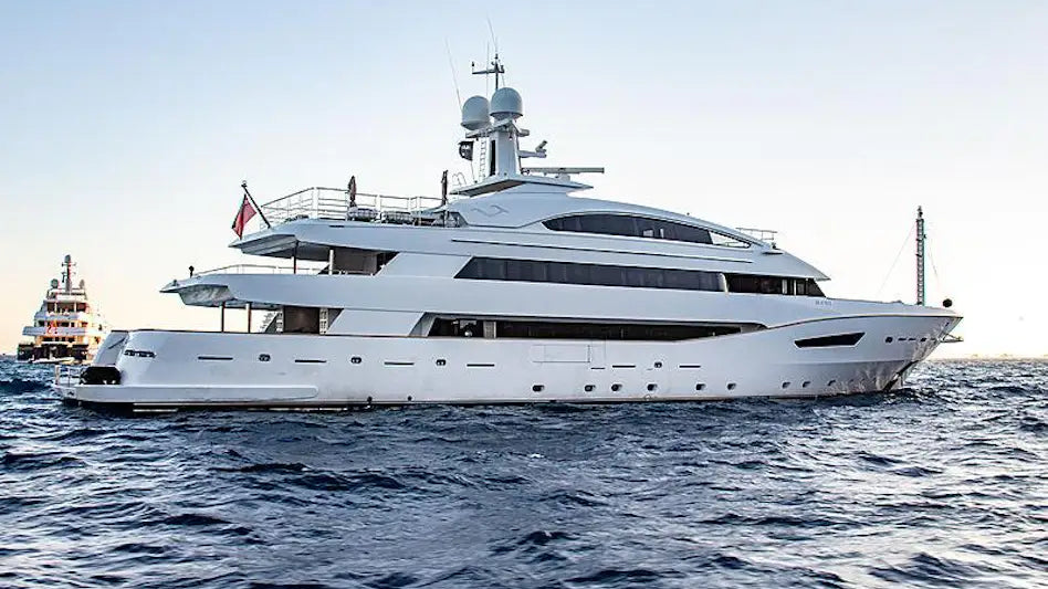 BEATRIX luxury yacht Charter Cannes 
