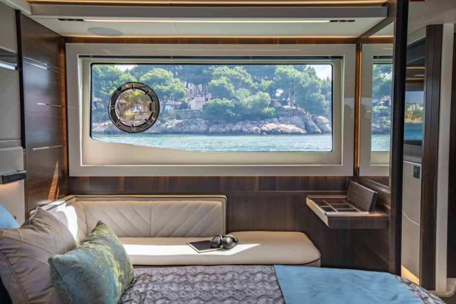 yacht charter prices St Tropez France