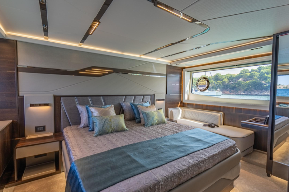 weekend yacht charter St Tropez France