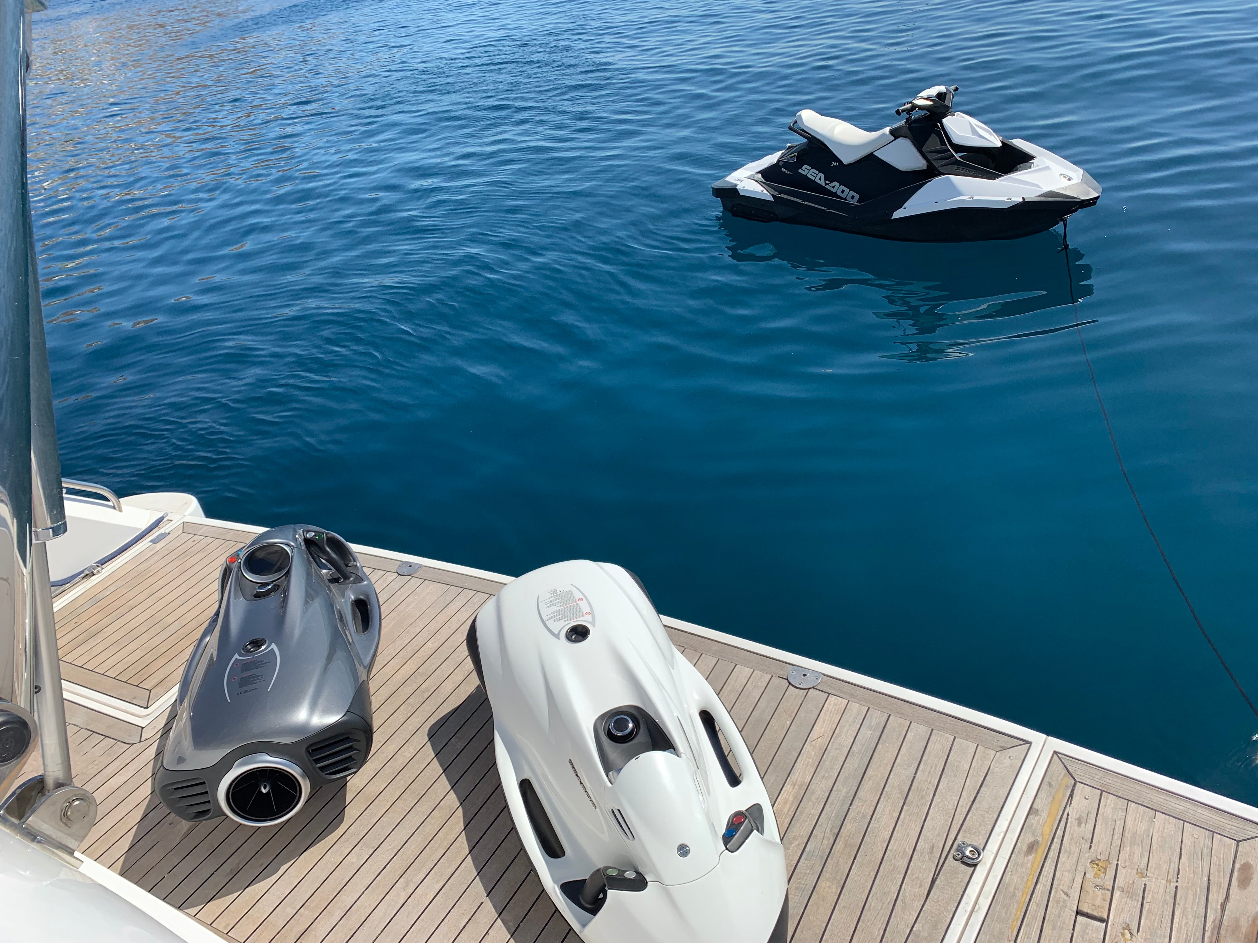 crewed motor yacht charter Greece