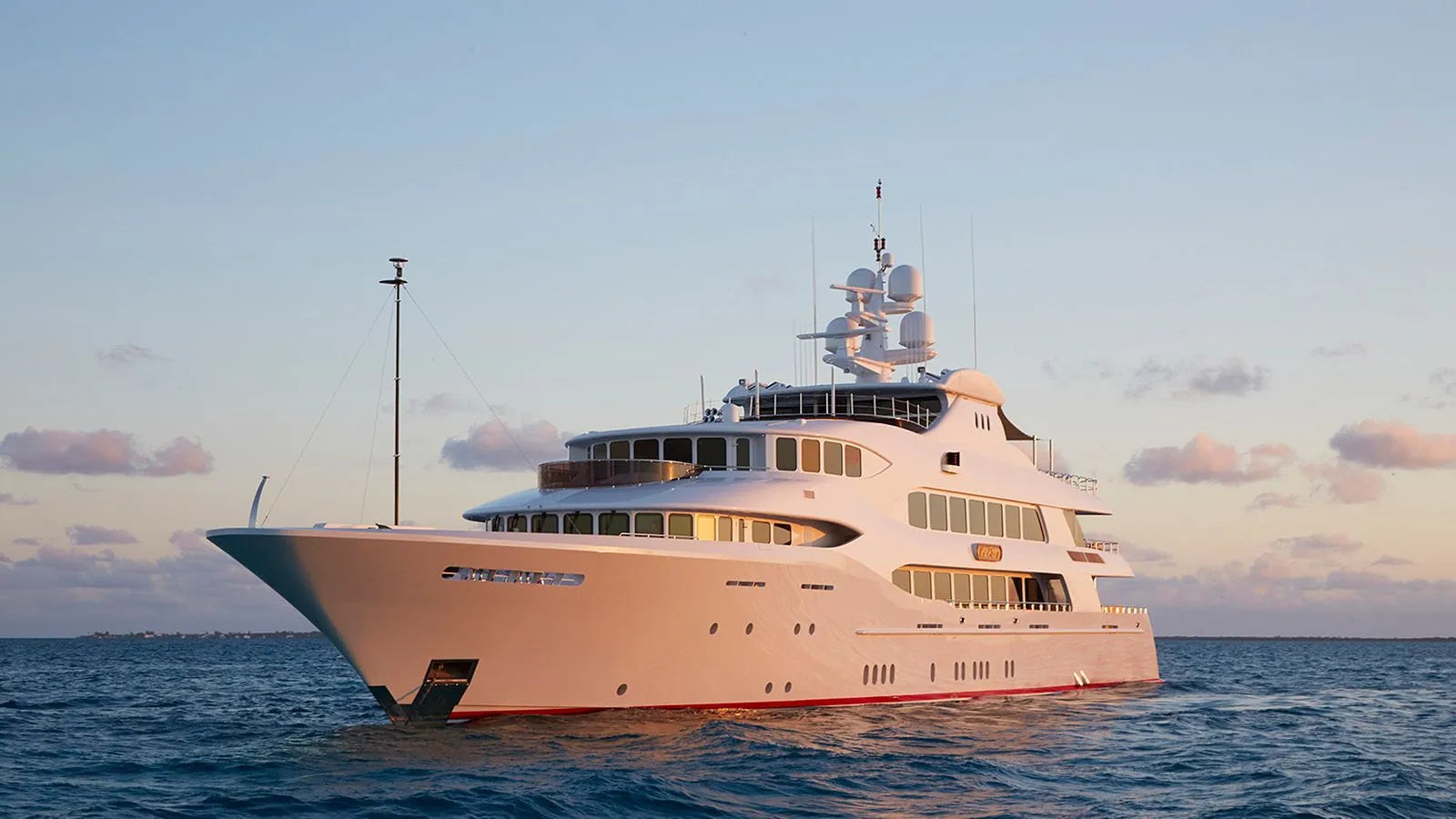 luxury yacht charter Cannes 